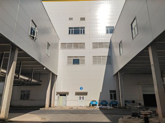 Pre‑fabricated Steel Frame Workshop For Industrial Production Bracing System Pre‑cut Steel Components Field Assembly Solution