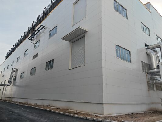 Pre‑manufactured steel frame components field installation factory building food‑processing plant stock warehouse transit logistics station